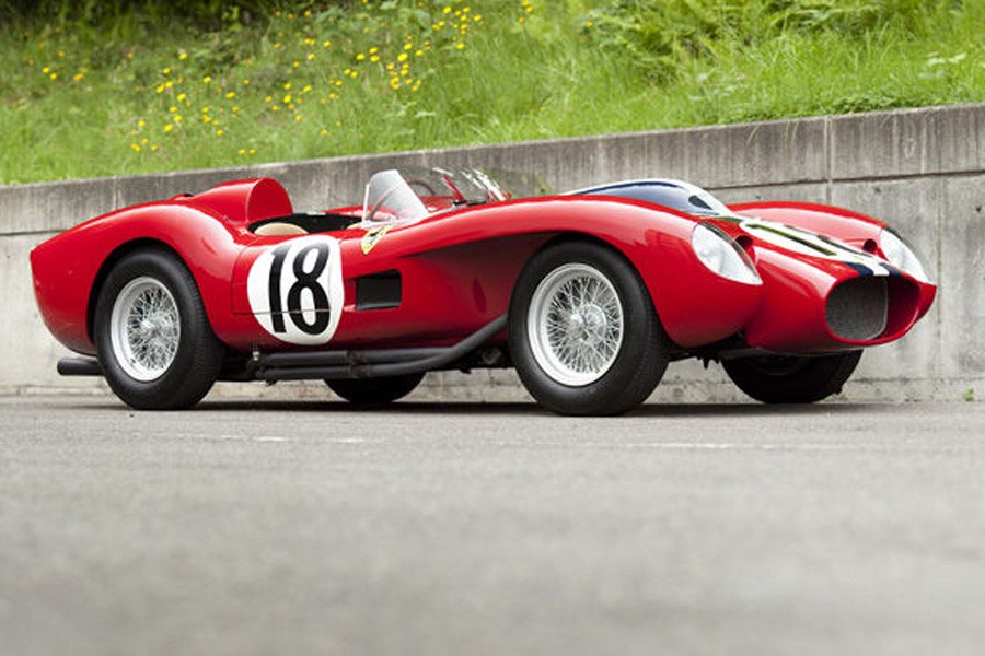 Plus de 16 millions pour une Ferrari
