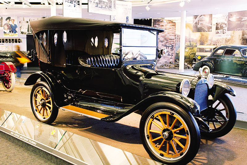 14 novembre 1914 – les frères Dodge terminent leur première voiture