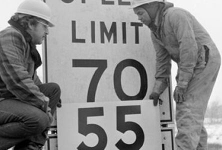 Le 7 février 1975 – Le Canada ralenti à 55 milles à l’heure