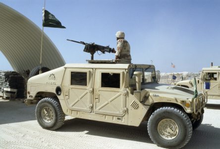 22 mars 1983 – AM General obtient le contrat du Humvee