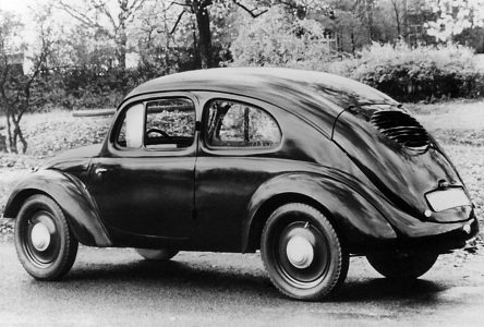 22 juin 1934 – Ferdinand Porsche signe un contrat pour construire la voiture du peuple