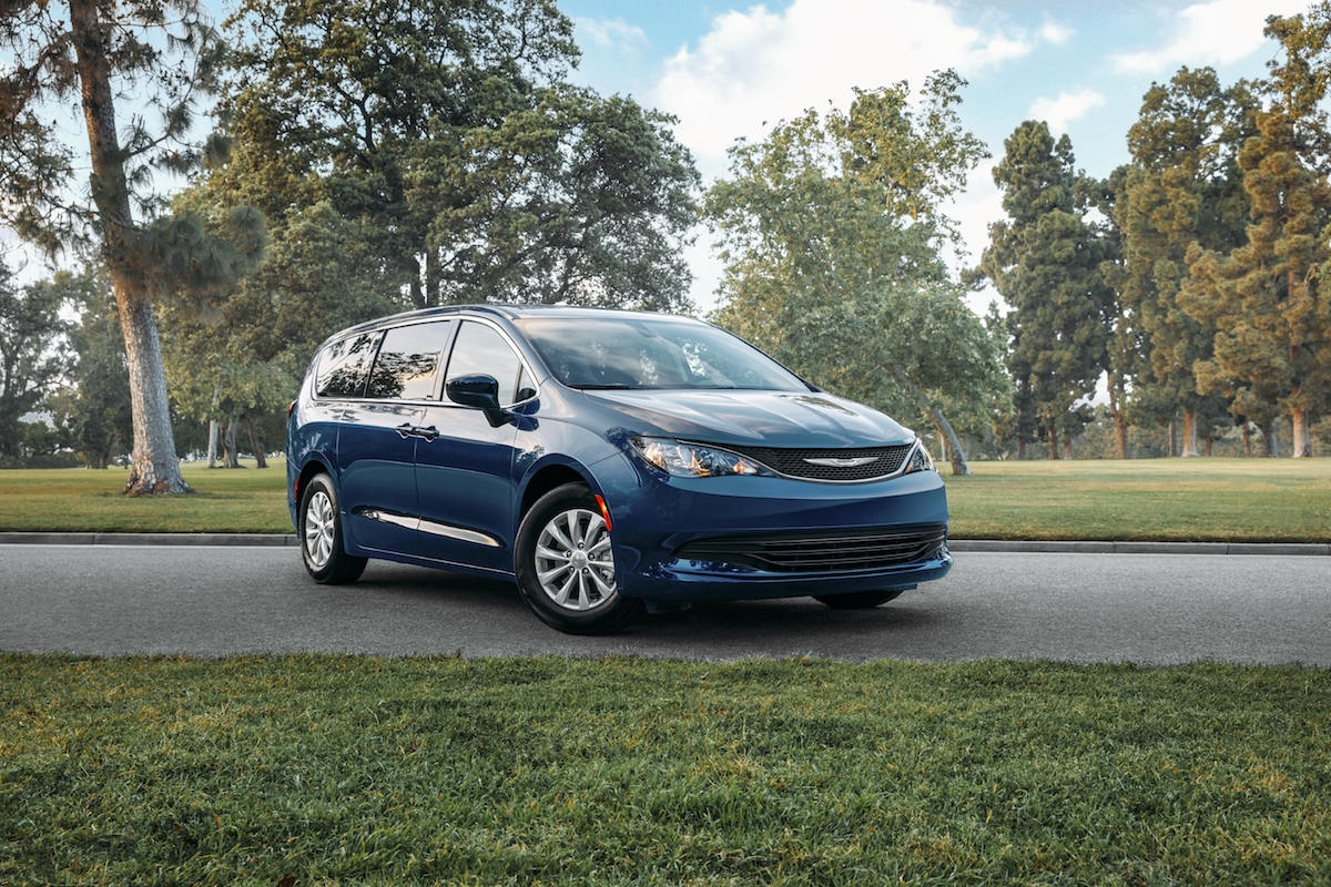 La Chrysler Voyager devient la Grand Caravan au Canada