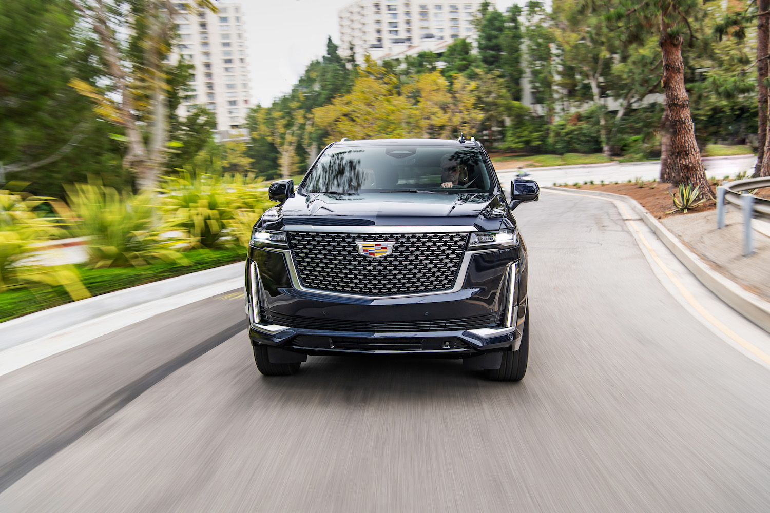 Cadillac Escalade 2021 — L'annuel de l'automobile