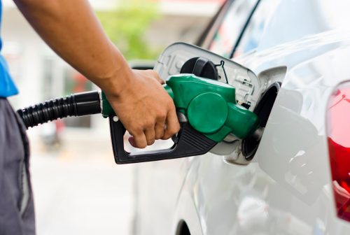 Le prix de l’essence pourrait continuer de grimper cet été