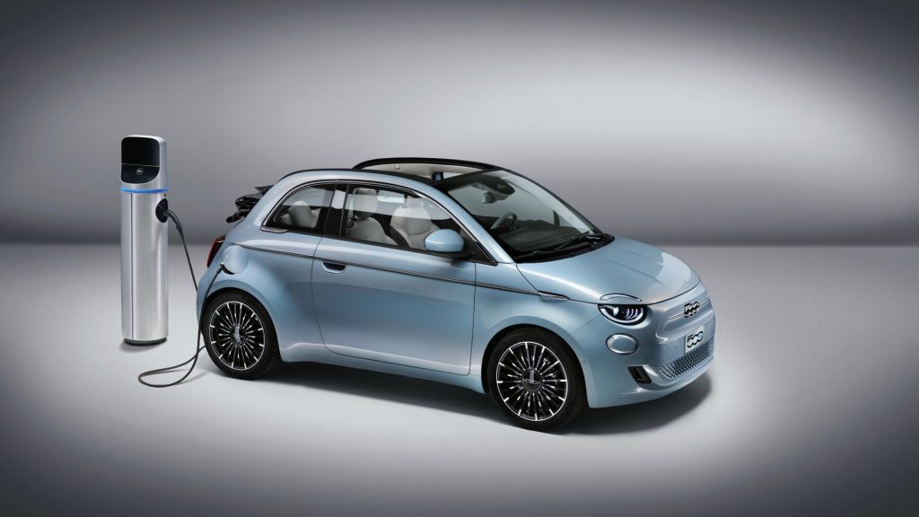 Fiat passera au tout électrique en 2030