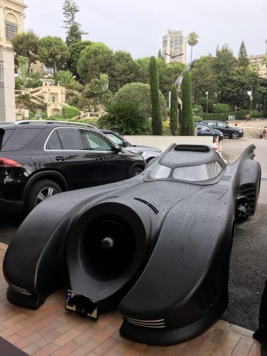 Une batmobile aperçue à Monaco