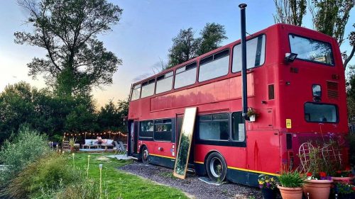 Un autobus londonien transformé en maison