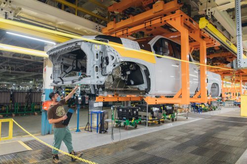 GM investit à Oshawa et offre un sursis à l’usine CAMI