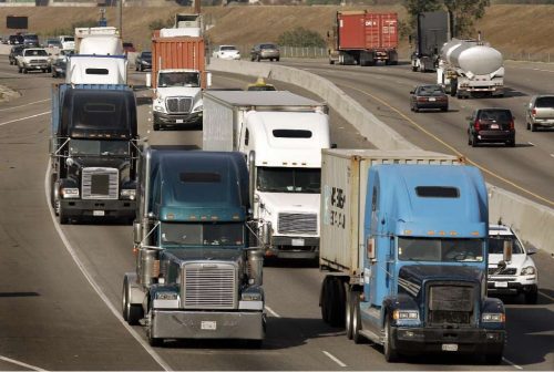 Il manque 100 000 camionneurs aux États-Unis et au Canada