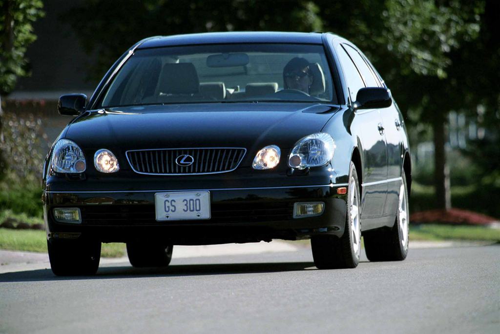 Lexus GS 2004 – L'annuel de l'automobile