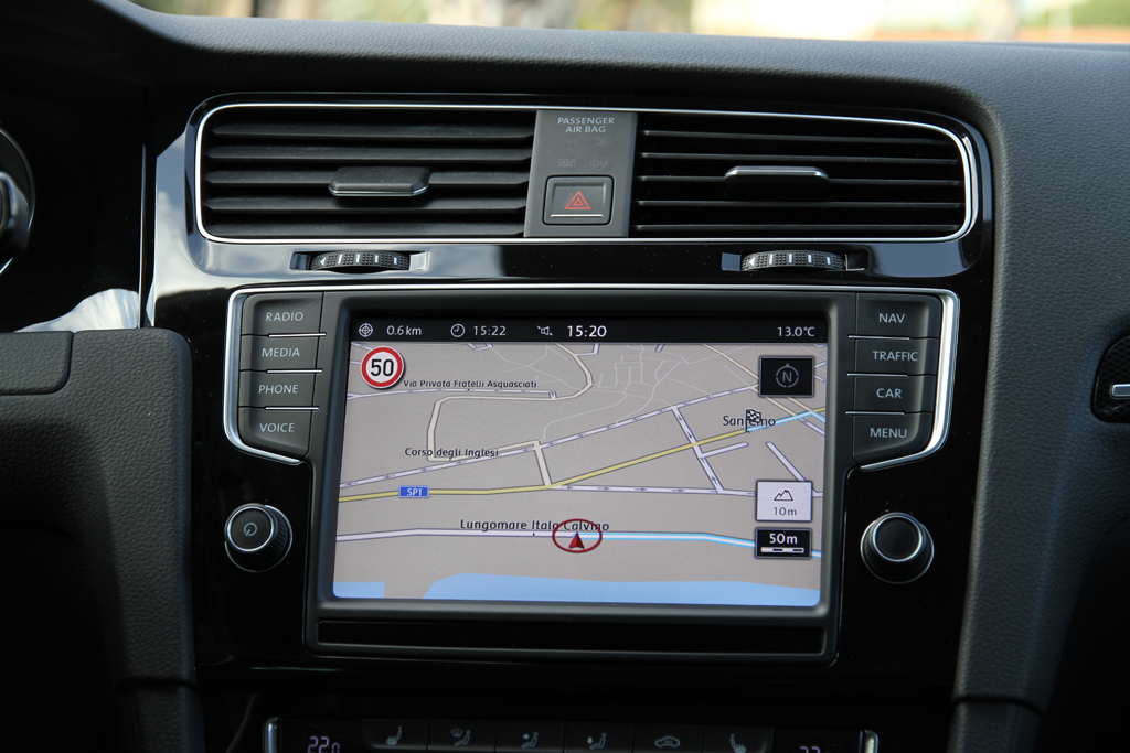 Volkswagen Golf 2014 – L'annuel de l'automobile