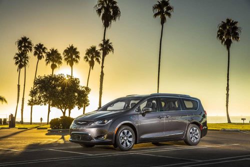 Un rappel de près de 20 000 Pacifica hybride chez Chrysler