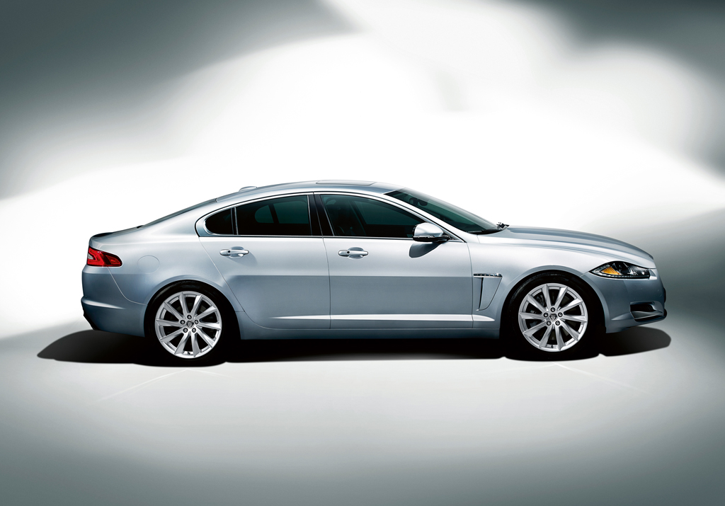 Jaguar XF 2011: Une voiture de son temps - Guide Auto