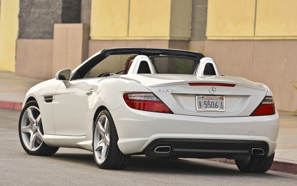 Mercedes Classe SLK 2015 – L'annuel de l'automobile