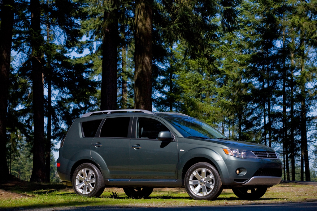 Mitsubishi Outlander 2013 – L'annuel de l'automobile