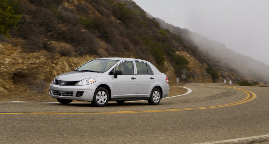 Nissan Versa 2012 – L'annuel de l'automobile