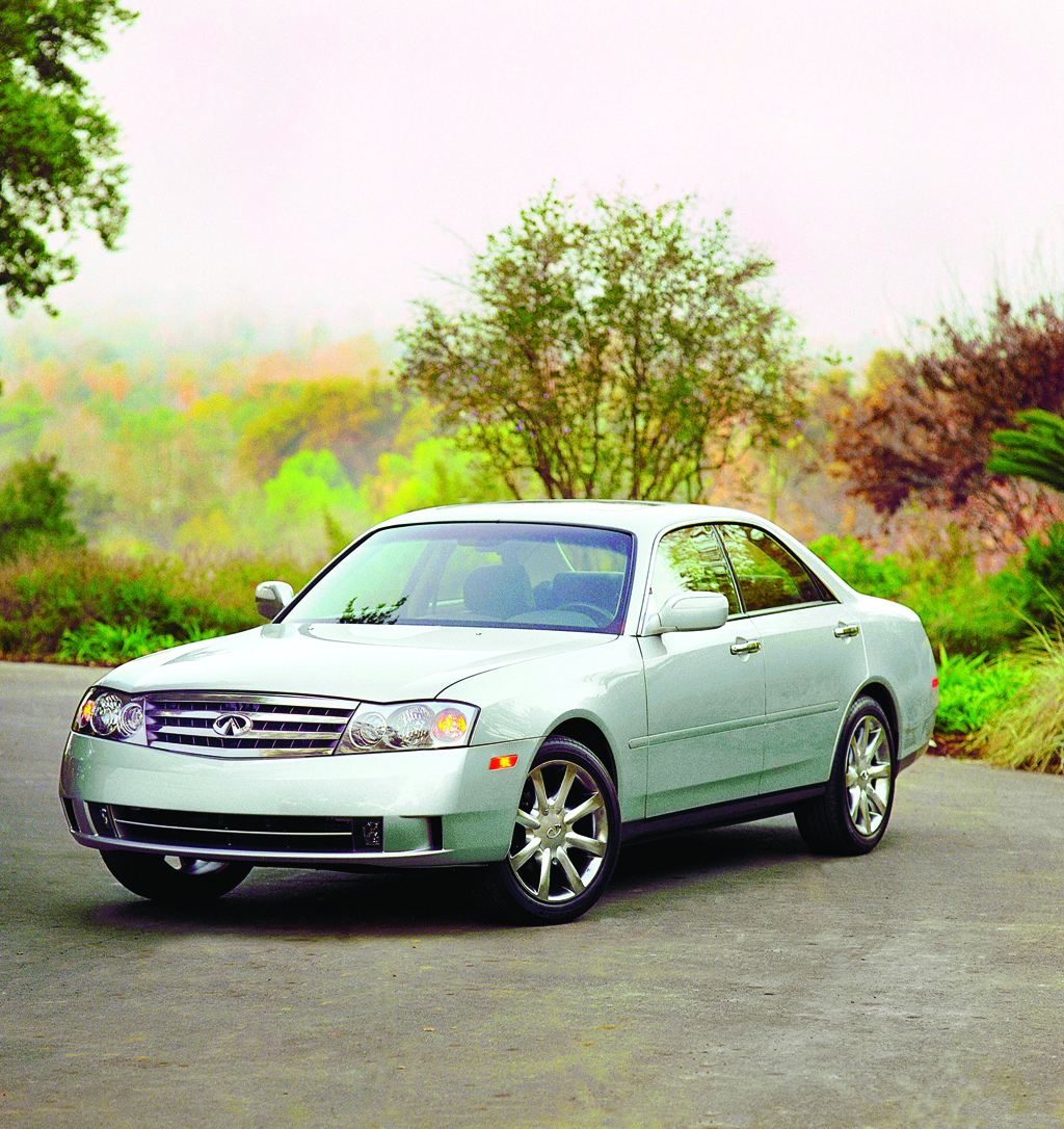 Infiniti M 2011 – L'annuel de l'automobile
