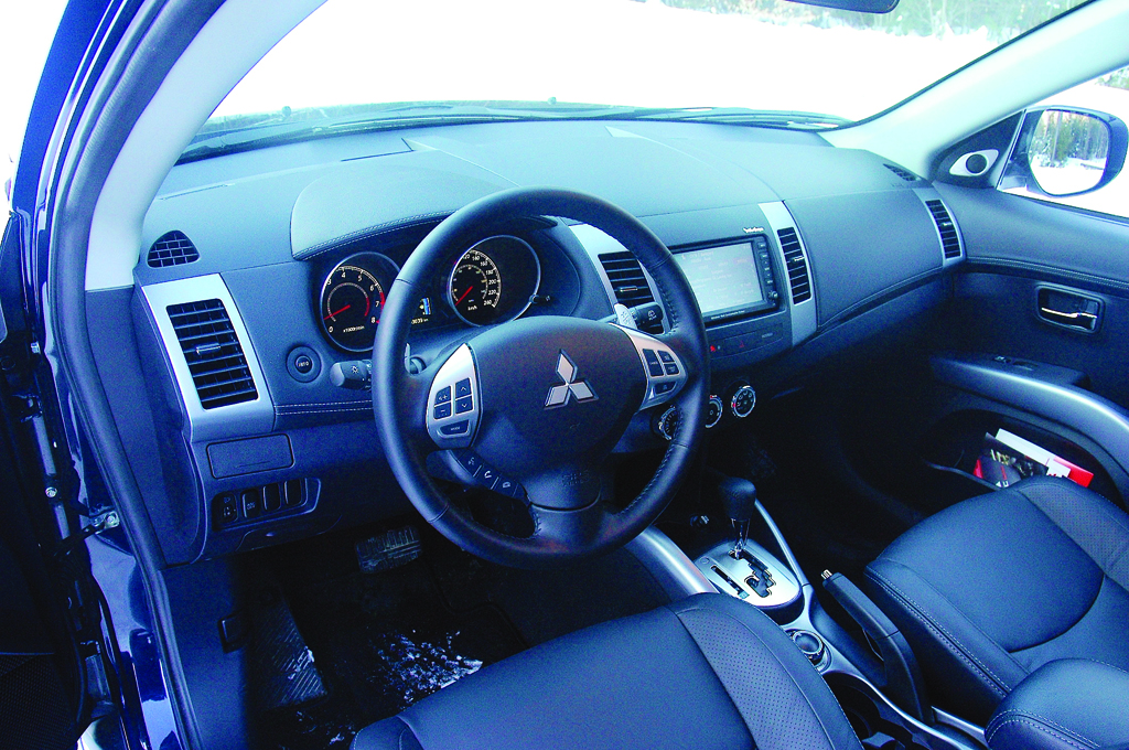Mitsubishi Outlander 2011 – L'annuel de l'automobile