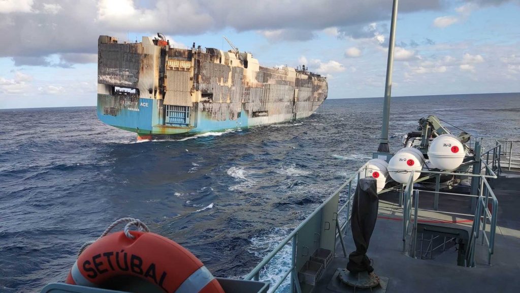 Le Felicity Ace coule au large du Portugal