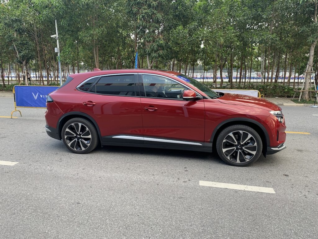 Vinfast VF8