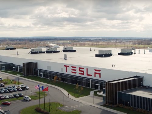 Tesla pourrait construire une Gigafactory au Québec