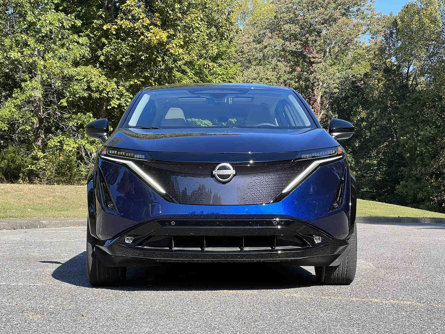 Nissan Ariya 2023 : Un VUS électrique parfaitement moyen – L'annuel de ...