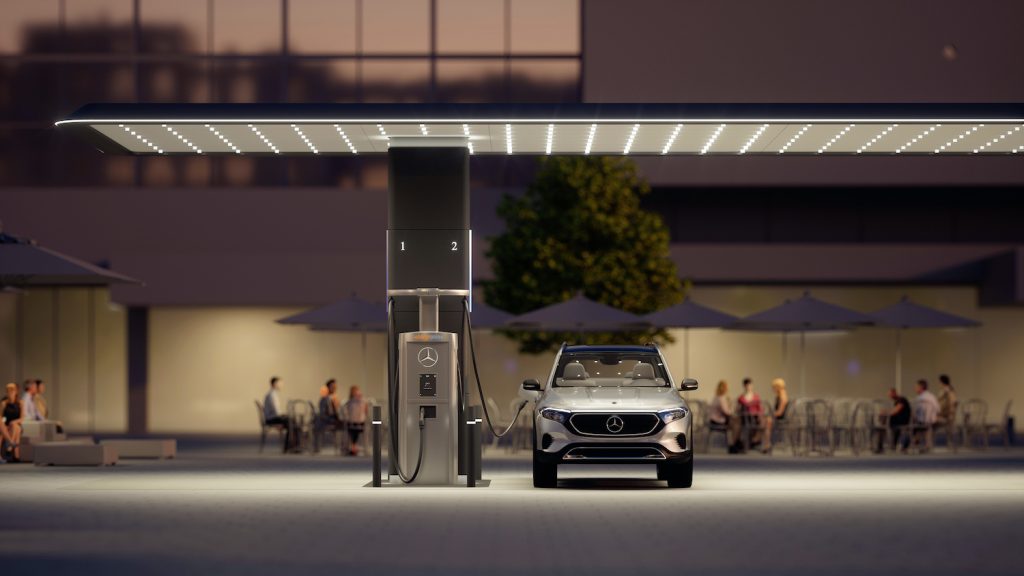 Mercedes Benz annonce l’implantation d’un réseau mondial de 10 000 bornes de recharges rapides