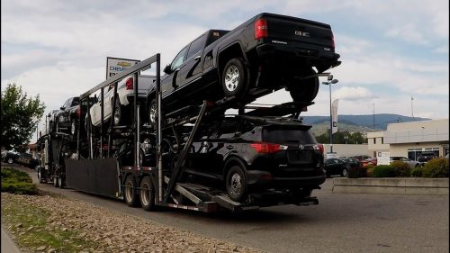 GM achète ses propres camions de transport pour livrer les véhicules aux concessionnaires