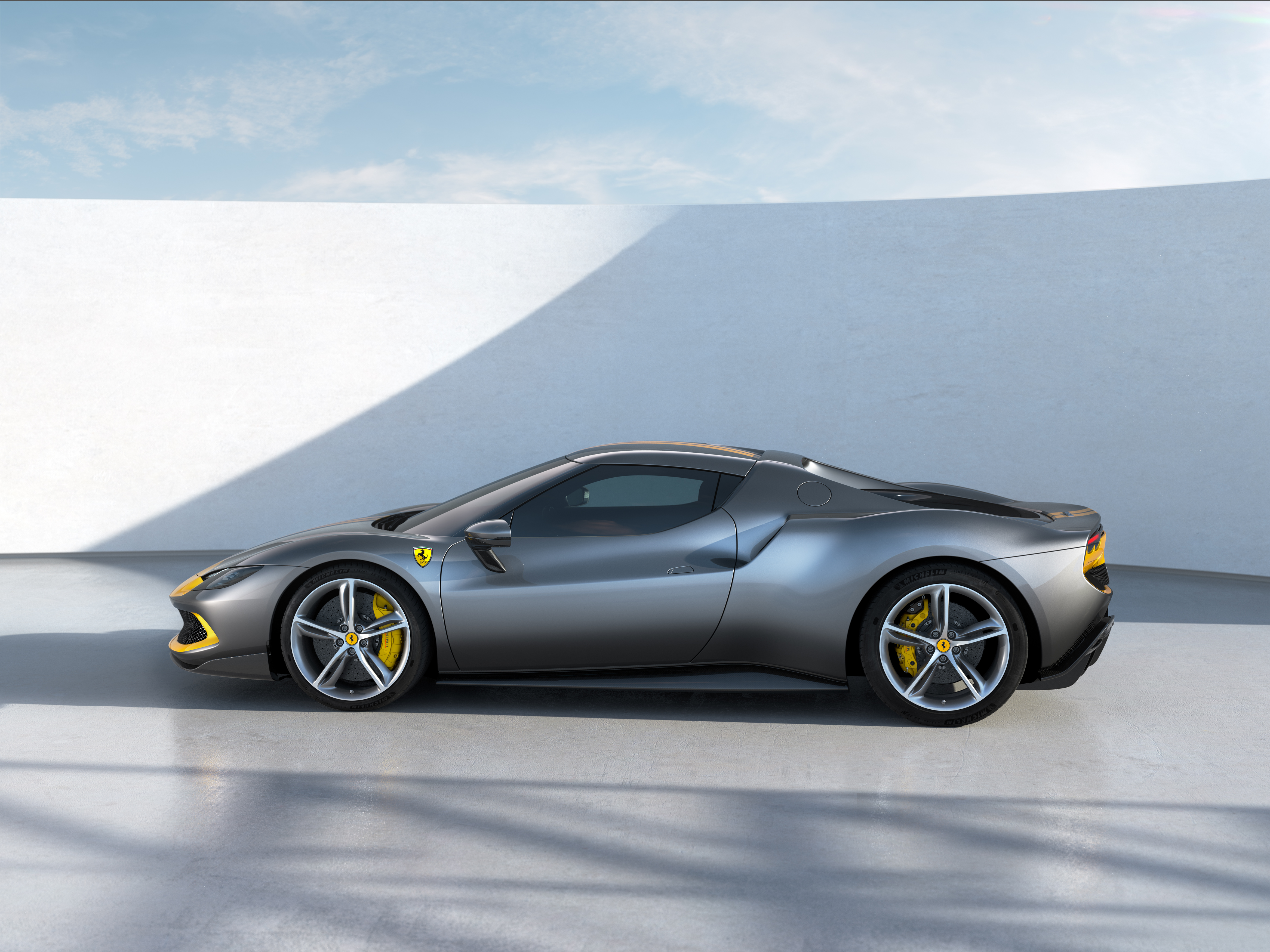 Ferrari Famille 2022 – L'annuel de l'automobile