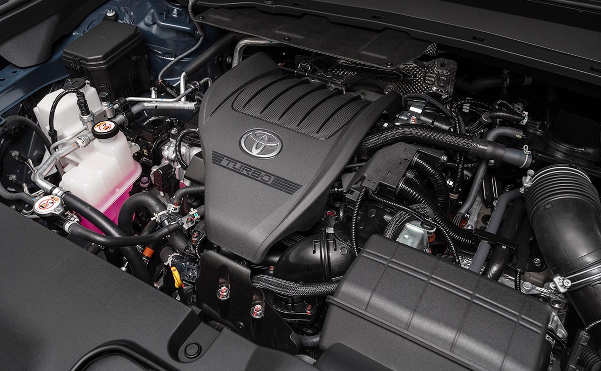 Toyota et Exxon testent un carburant synthétique qui réduit les émissions des moteurs à combustion interne de 75 %.