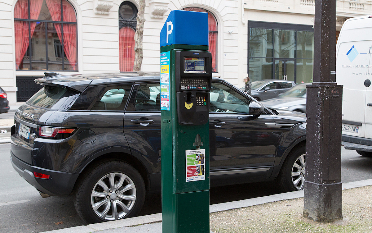 Paris lutte contre la pollution en augmentant les frais de stationnement pour les VUS