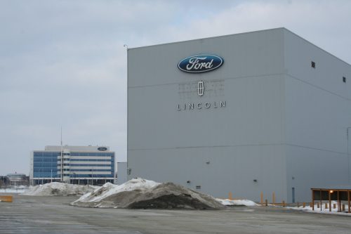 Un accord prometteur entre Ford et Unifor au Canada