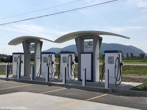 Chute de 30 % des ventes de véhicules électriques au Canada en janvier