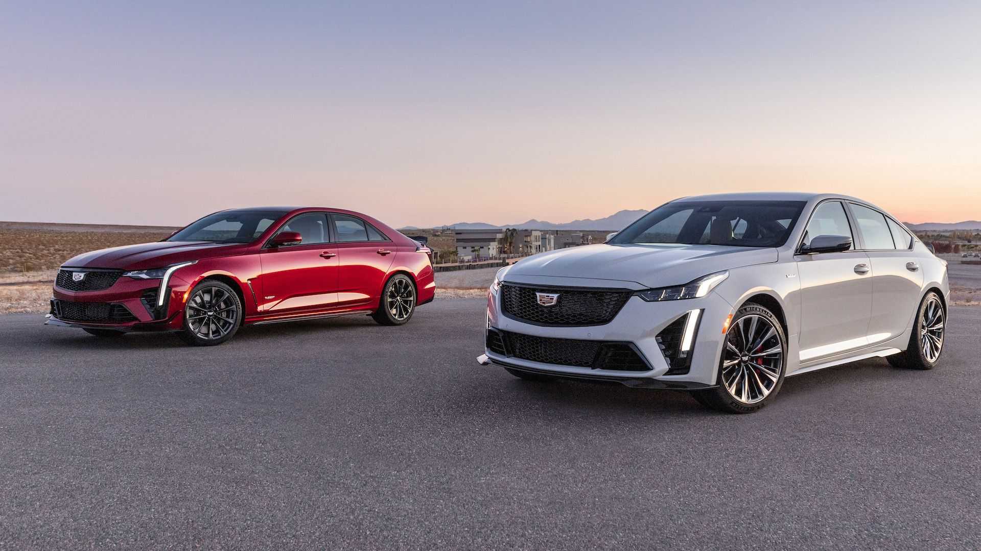 Cadillac fait marche arrière sur son engagement envers les véhicules électriques exclusivement en 2030