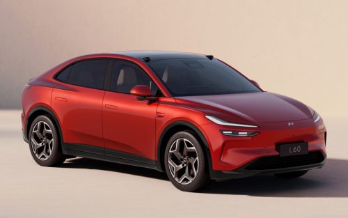 Des voitures à essence et électrique pour le même prix: c’est pour bientôt