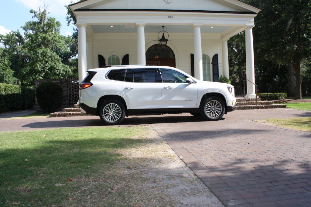 GMC Acadia 2024