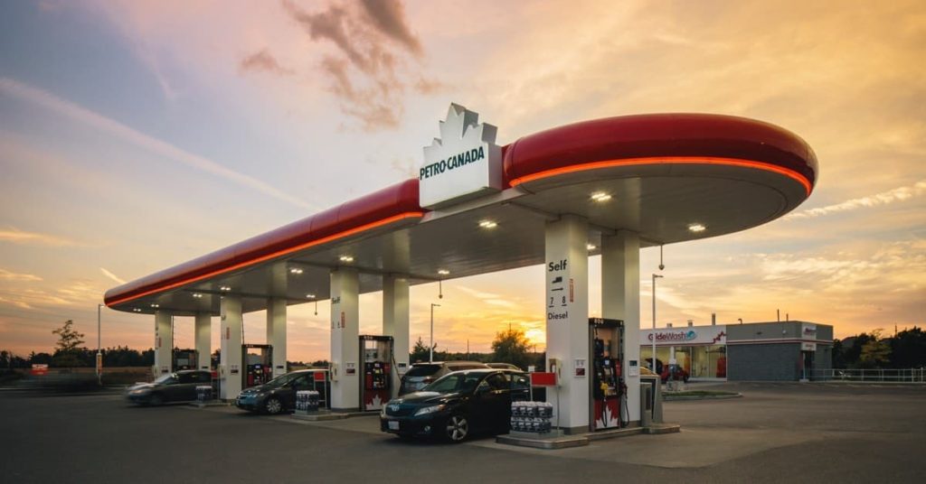 Faut-il interdire la publicité pour les énergies fossiles comme celle pour le tabac ?