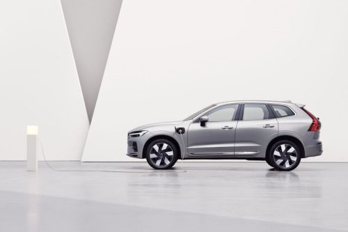 Volvo adoucit sa stratégie électrique et favorise dorénavant les hybrides