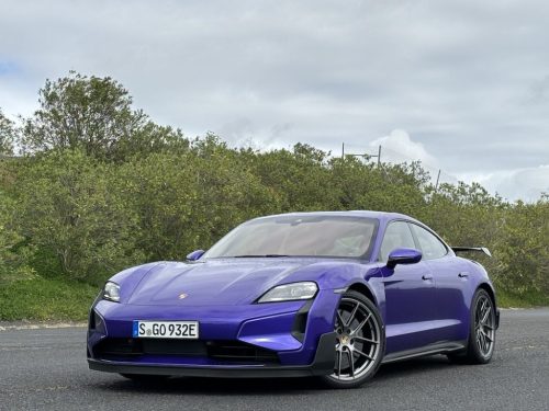 Porsche revoit ses ambitions de ventes de véhicules électriques à la baisse