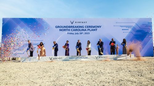 Vinfast met un frein au développement en Amérique du Nord