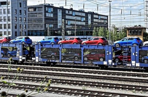Le Canadien National et le CP annoncent un lock-out