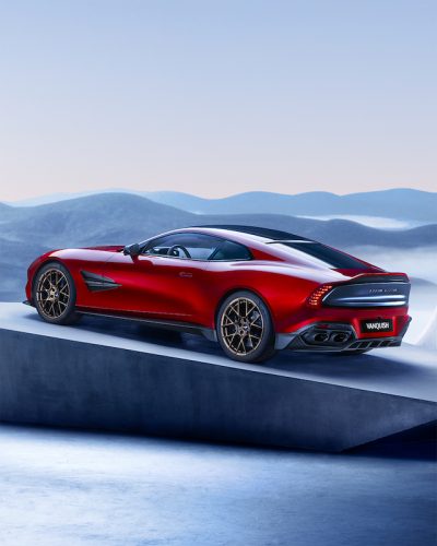 Aston Martin sabre 20 % de ses effectifs
