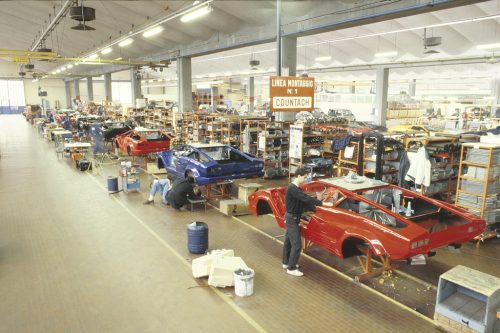 Il y a 50 ans, Lamborghini commençait à produire la Countach
