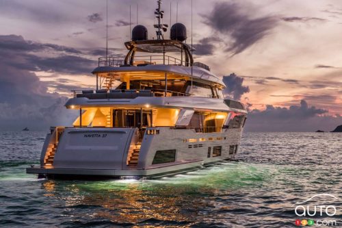 Carlos Ghosn doit remettre son yacht et un chèque de 32 millions à Nissan