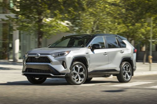 Toyota abandonne le nom « Prime » au profit de « Plug-in Hybrid »
