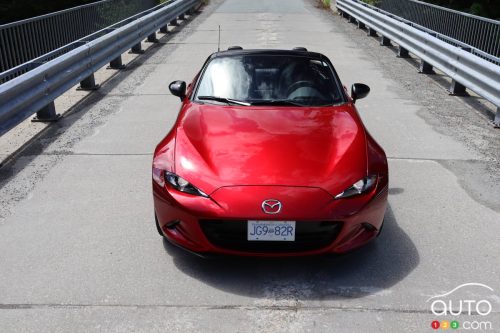 Mazda et Fiat rappellent 92 000 MX-5 et 124 Spider pour un problème de coussins gonflables