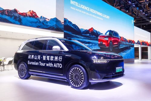 Aito, la marque du géant Huawei, fait son entrée au Mondial de l’auto à Paris