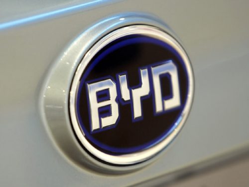 Les investissements chinois dans les voitures électriques au Canada : est-il trop tard ?