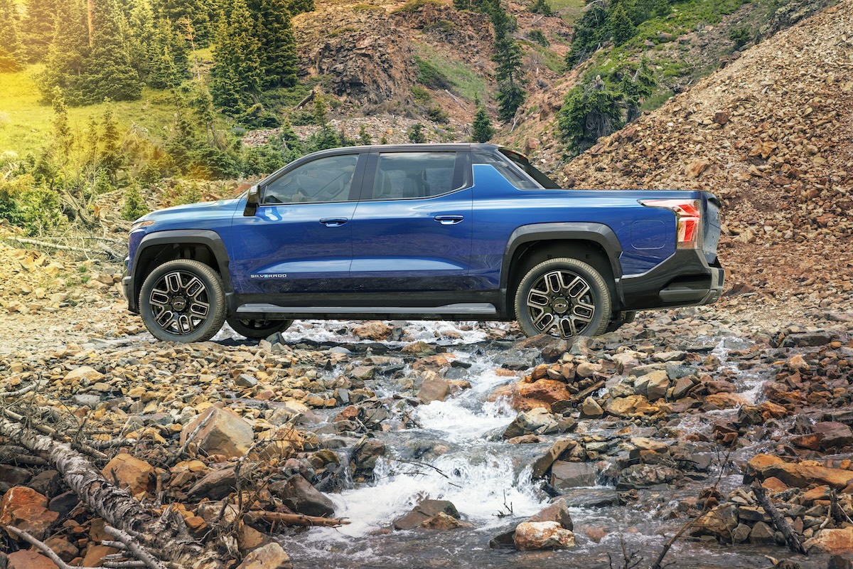 GM suspend ses camions électriques et revient à l’essence