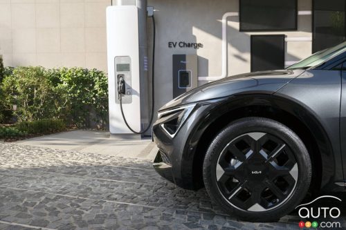 Les ventes mondiales de véhicules électriques bondissent de 30,5 % en septembre